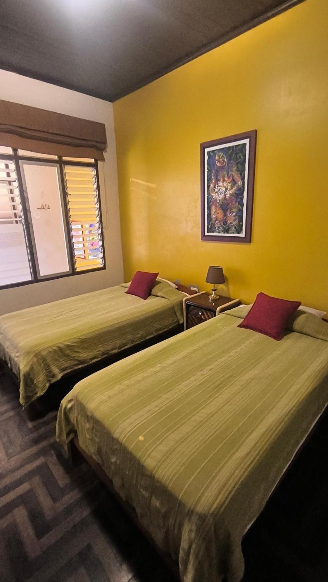 Flying Dog Hostel Ικίτος Εξωτερικό φωτογραφία