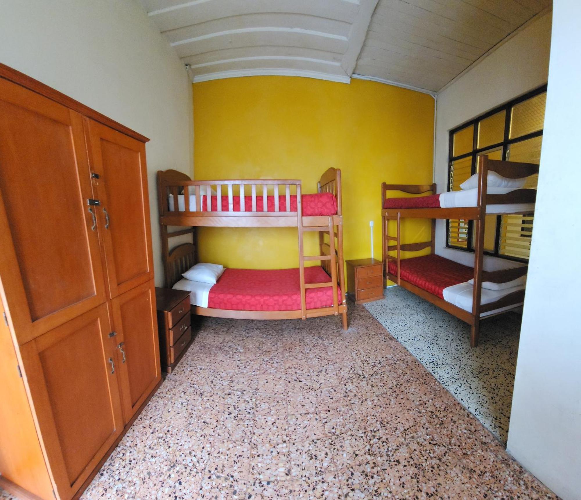 Flying Dog Hostel Ικίτος Εξωτερικό φωτογραφία