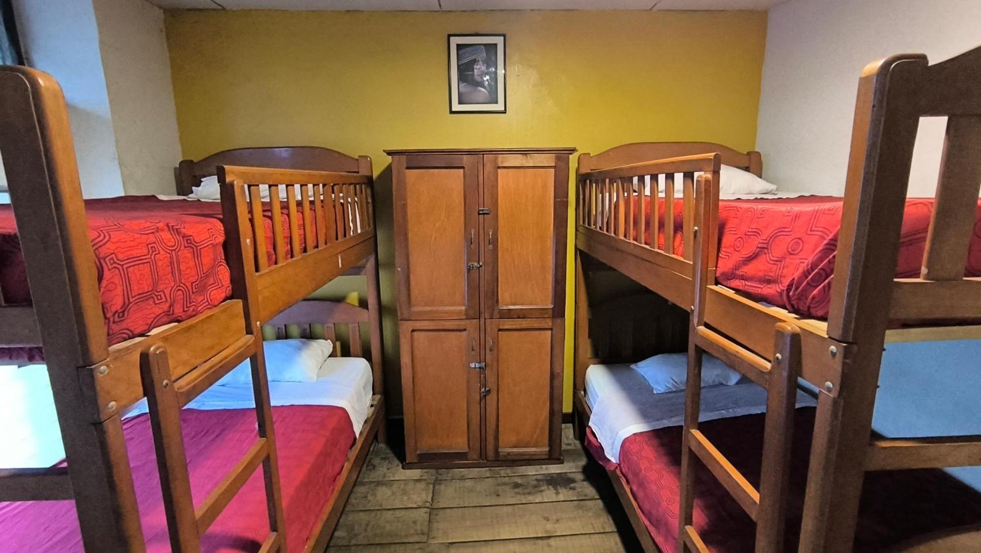Flying Dog Hostel Ικίτος Εξωτερικό φωτογραφία