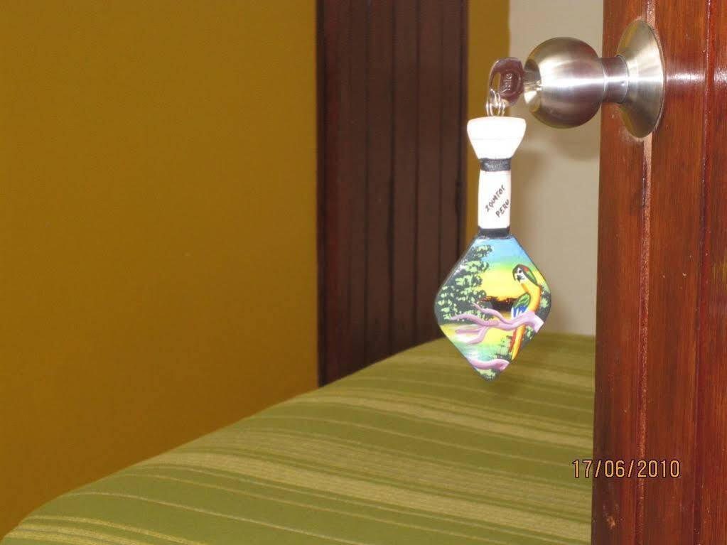 Flying Dog Hostel Ικίτος Εξωτερικό φωτογραφία